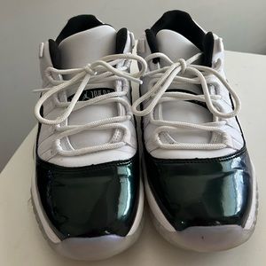Air Jordan 11 Retro Low Emerald GS (NO BOX)